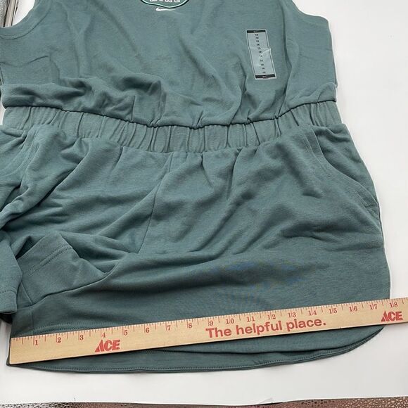 Nike woman’s romper   - Picture 13 of 16